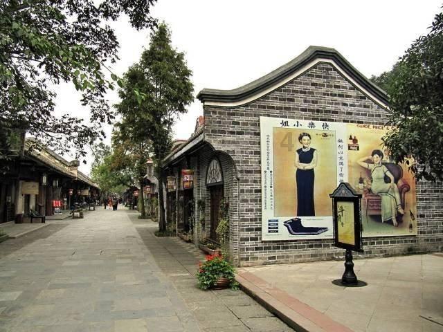 时尚民族风装扮
